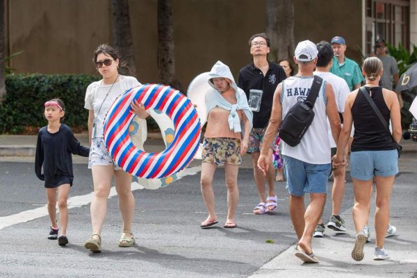 大圣证券 夏威夷直面海啸威胁，中国游客：不确定明天能否顺利回国